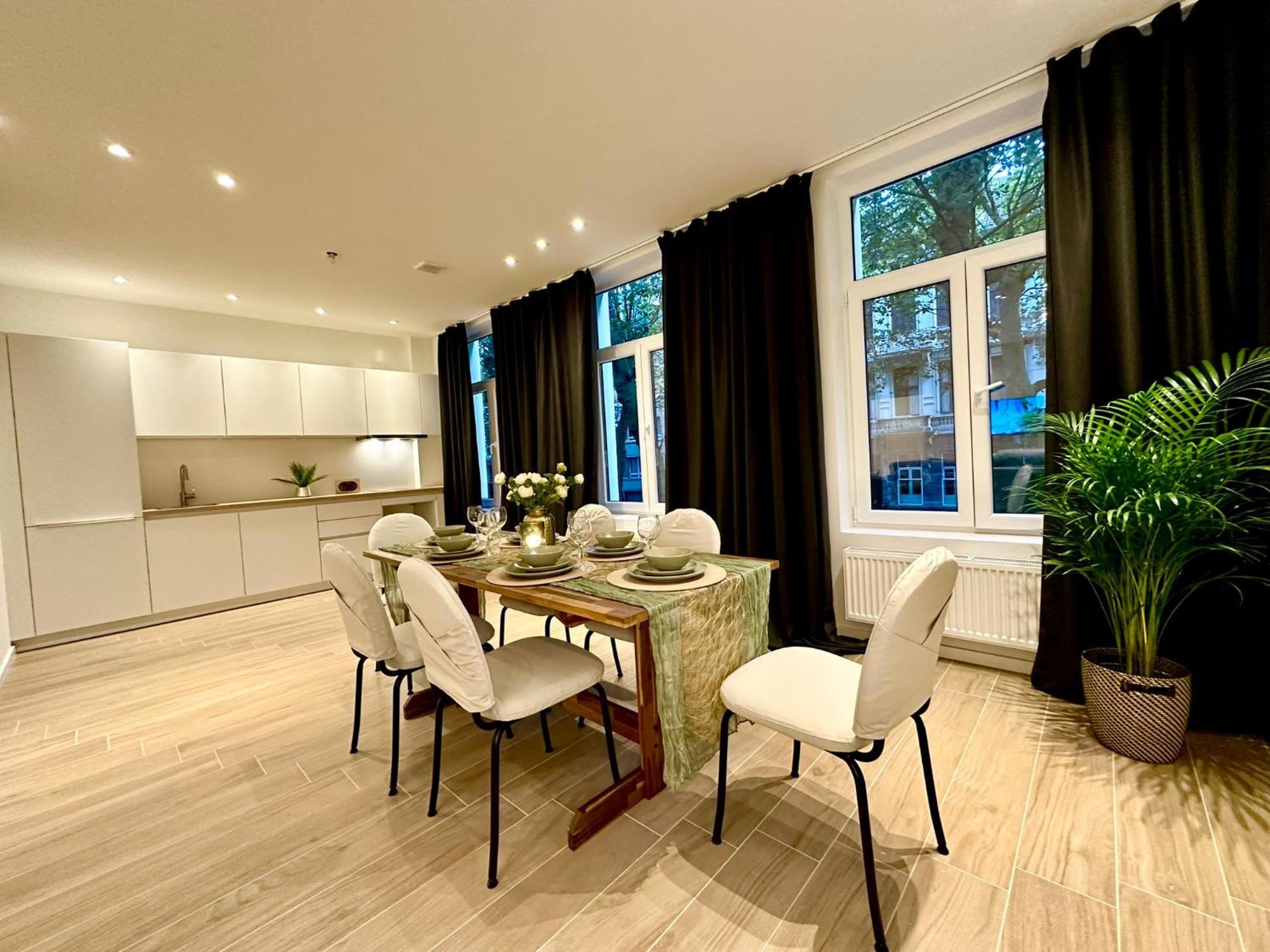Luxury Suites Park By Rikas Hotels Antwerpen Buitenkant foto